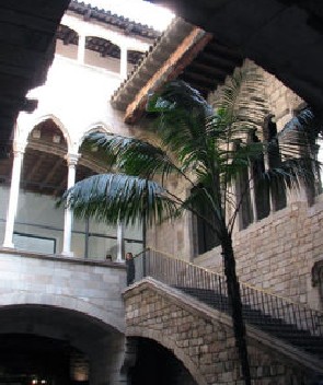 Museo Picasso - Calle Montcada, Barcelona